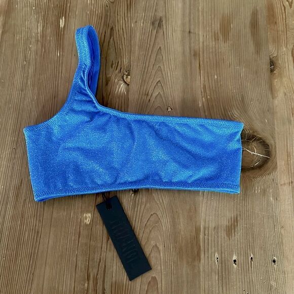 triangl swimwear Other - TRIANGL TOP ONLY MELROSE MARINA SPARKLE NO BAG NEW WITH TAGS